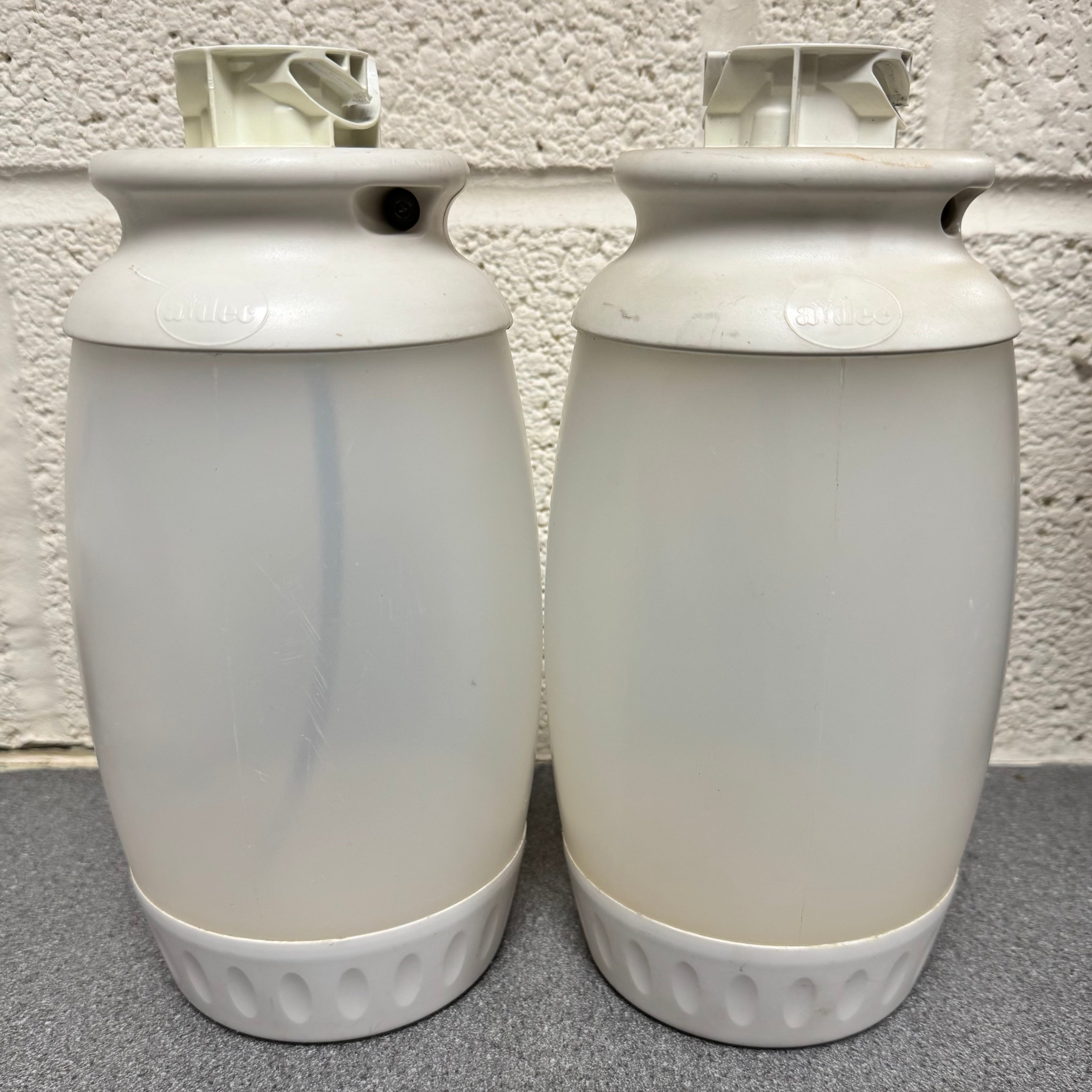 A-dec 500 2 Litre Water Bottle, White - Used (90.1768.01)